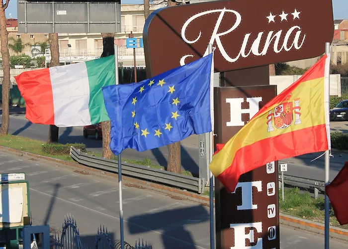 ホテル Runa Mugnano di Napoli